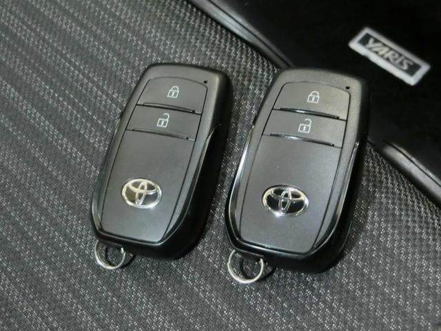 ヤリス Ｚ　ワンオーナー　展示・試乗車　安全装備　衝突被害軽減システム　横滑り防止機能　ＡＢＳ　エアバッグ　オートクルーズコントロール　盗難防止装置　バックカメラ　ＥＴＣ　ドラレコ　ミュージックプレイヤー接続可（17枚目）