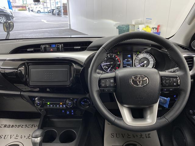 Z 登録済未使用車 プリクラッシュセーフティ LEDヘッドライト 電動格納ドアミラー レーダークルコン クリアランスソナー 本革巻ステアリング オートエアコン 防眩インナーミラー ステアリングスイッチ(25枚目)