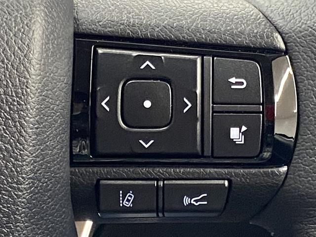 Z 登録済未使用車 プリクラッシュセーフティ LEDヘッドライト 電動格納ドアミラー レーダークルコン クリアランスソナー 本革巻ステアリング オートエアコン 防眩インナーミラー ステアリングスイッチ(27枚目)