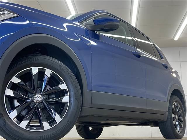 Ｔ－クロス ＴＳＩ　１ｓｔ　★限定車★この車両はご自宅配送料込み★レーダークルーズコントロール　ブライドスポットモニター　レーンキープ　軽減ブレーキ　フルセグ　置くだけ充電　コーナーセンサー　ルーフレール　アップルカープレイ（20枚目）