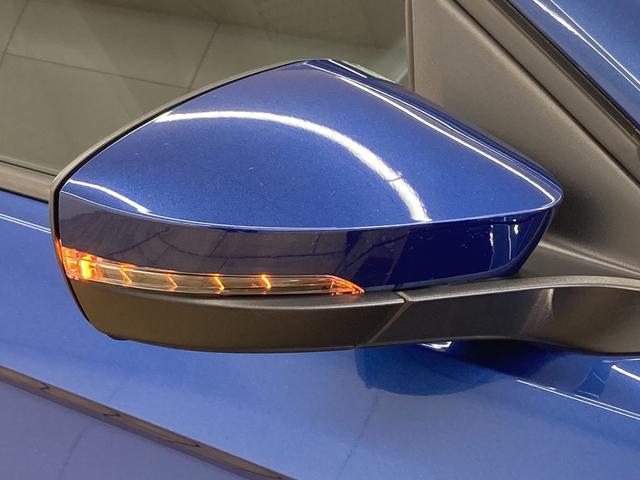 Ｔ－クロス ＴＳＩ　１ｓｔ　★限定車★この車両はご自宅配送料込み★レーダークルーズコントロール　ブライドスポットモニター　レーンキープ　軽減ブレーキ　フルセグ　置くだけ充電　コーナーセンサー　ルーフレール　アップルカープレイ（23枚目）