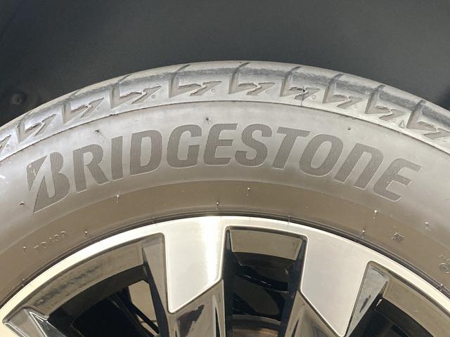 Ｔ－クロス ＴＳＩ　１ｓｔ　★限定車★この車両はご自宅配送料込み★レーダークルーズコントロール　ブライドスポットモニター　レーンキープ　軽減ブレーキ　フルセグ　置くだけ充電　コーナーセンサー　ルーフレール　アップルカープレイ（27枚目）