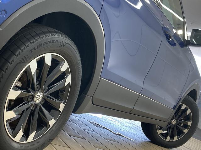 Ｔ－クロス ＴＳＩ　１ｓｔ　★限定車★この車両はご自宅配送料込み★レーダークルーズコントロール　ブライドスポットモニター　レーンキープ　軽減ブレーキ　フルセグ　置くだけ充電　コーナーセンサー　ルーフレール　アップルカープレイ（32枚目）