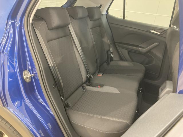 Ｔ－クロス ＴＳＩ　１ｓｔ　★限定車★この車両はご自宅配送料込み★レーダークルーズコントロール　ブライドスポットモニター　レーンキープ　軽減ブレーキ　フルセグ　置くだけ充電　コーナーセンサー　ルーフレール　アップルカープレイ（44枚目）