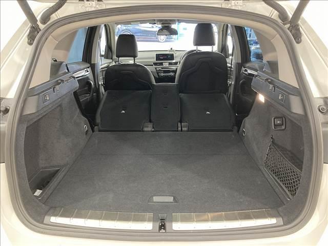 Ｘ１ ｘＤｒｉｖｅ　１８ｄ　ｘライン　純正ナビ／電動リアゲート／クルーズコントロール／バックカメラ／ミラー一体型ＥＴＣ／シートヒーター／ステアリングリモコン／スマートキー／ハーフレザーシート／クリアランスソナー／ＬＥＤヘッドライト（14枚目）