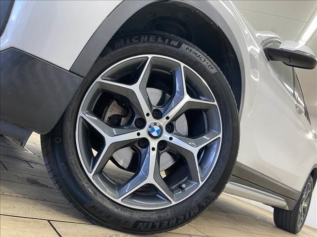 Ｘ１ ｘＤｒｉｖｅ　１８ｄ　ｘライン　純正ナビ／電動リアゲート／クルーズコントロール／バックカメラ／ミラー一体型ＥＴＣ／シートヒーター／ステアリングリモコン／スマートキー／ハーフレザーシート／クリアランスソナー／ＬＥＤヘッドライト（19枚目）
