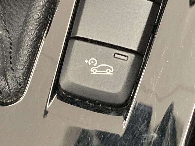 Ｘ１ ｘＤｒｉｖｅ　１８ｄ　ｘライン　純正ナビ／電動リアゲート／クルーズコントロール／バックカメラ／ミラー一体型ＥＴＣ／シートヒーター／ステアリングリモコン／スマートキー／ハーフレザーシート／クリアランスソナー／ＬＥＤヘッドライト（49枚目）