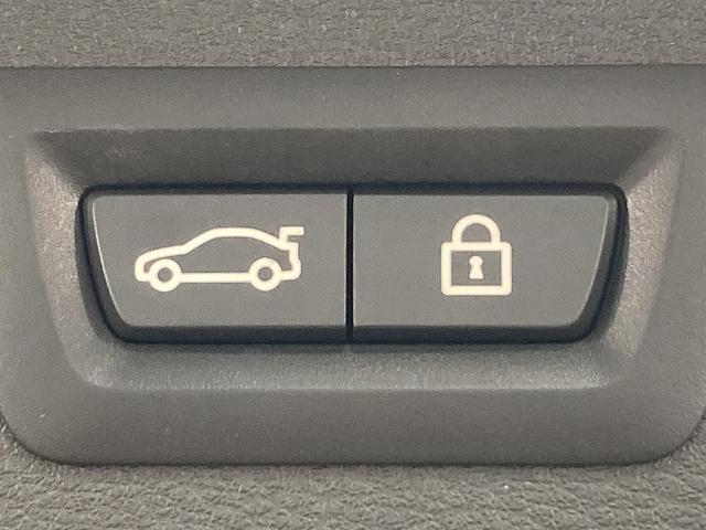 Ｘ１ ｘＤｒｉｖｅ　１８ｄ　ｘライン　純正ナビ／レーダークルーズコントロール／電動リアゲート／ＬＥＤヘッドライト／ミラー一体型ＥＴＣ／レーンキープ／クリアランスソナー／ステアリングリモコン／スマートキー／ハーフレザーシート／バックカメラ（39枚目）