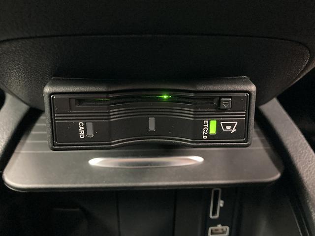 Ｖクラス Ｖ２２０　ｄ　アバンギャルドロング　ＡＭＧライン　純正ナビ／全周囲カメラ／サンルーフ／ブルメスターサウンド／黒革シート／両側電動スライド／パワーバックドア／パワーシート／アダクティブクルーズコントロール／純正１９インチアルミホイール／ＬＥＤヘッド（65枚目）