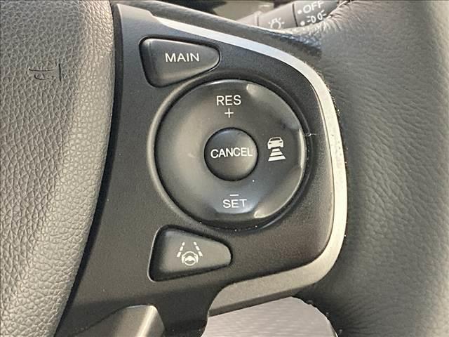 ステップワゴンスパーダ ｅ：ＨＥＶスパーダ　Ｇ・ＥＸ　ホンダセンシング　純正ナビ／後席モニター／両側電動スライドドア／ホンダセンシング／レーダークルーズコントロール／シートヒーター／バックカメラ／ＬＥＤヘッド／ハーフレザーシート／純正１６インチアルミホイール（8枚目）