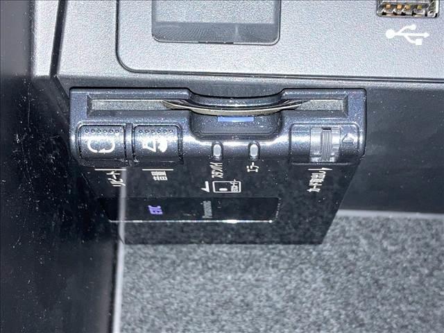 ＣＸ－５ ＸＤ　スポーツアピアランス　１０型ナビ／全周囲カメラ／レーダークルーズコントロール／シートヒーター／ワイヤレス充電／メモリー付パワーシート／ブラックレザーシート／パワーバッグドア／ＬＥＤヘッド／純正１９インチアルミホイール（11枚目）