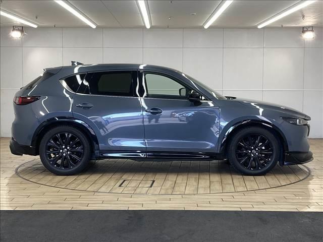 ＣＸ－５ ＸＤ　スポーツアピアランス　１０型ナビ／全周囲カメラ／レーダークルーズコントロール／シートヒーター／ワイヤレス充電／メモリー付パワーシート／ブラックレザーシート／パワーバッグドア／ＬＥＤヘッド／純正１９インチアルミホイール（17枚目）