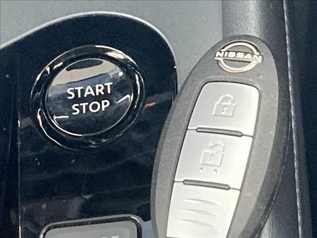 ノート ｅ－ＰＯＷＥＲ　Ｘ　純正ナビ／プロパイロット／全周囲モニター／クリアランスソナー／デジタルインナーミラー／ビルトインＥＴＣ／ブラインドスポットモニター／インテリジェントキー／ワイヤレス充電／ＬＥＤヘッドライト（10枚目）