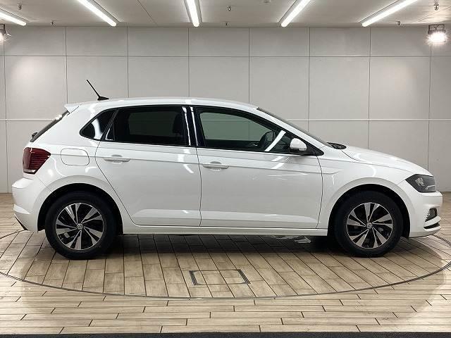ポロ ＴＳＩコンフォートライン　純正ナビ／ＡｐｐｌｅＣａｒＰｌａｙ／バックカメラ／ＥＴＣ／フルセグテレビ／クルーズコントロール／ステアリングスイッチ／オートエアコン／オートライト／ＣＤ・ＤＶＤデッキ／フロントフォグランプ（17枚目）