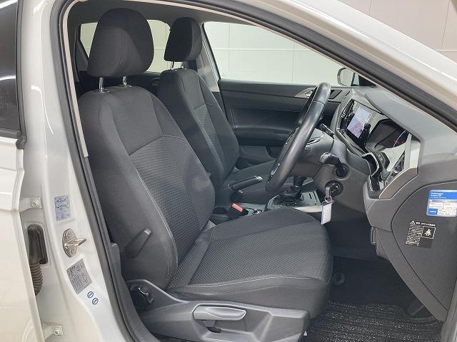 ポロ ＴＳＩコンフォートライン　純正ナビ／ＡｐｐｌｅＣａｒＰｌａｙ／バックカメラ／ＥＴＣ／フルセグテレビ／クルーズコントロール／ステアリングスイッチ／オートエアコン／オートライト／ＣＤ・ＤＶＤデッキ／フロントフォグランプ（73枚目）