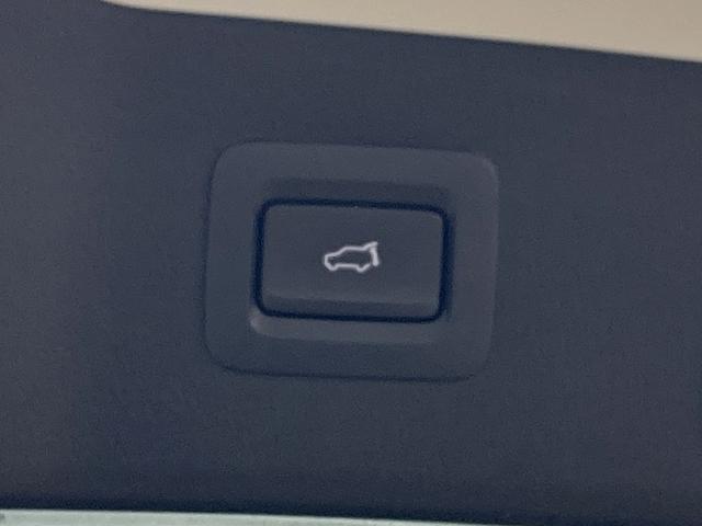 ＣＸ－５ ＸＤ　エクスクルーシブモード　純正ナビ／全周囲モニター／ＢＯＳＥサウンドシステム／レーダークルーズコントロール／電動リアゲート／ナッパーレザー／クリアランスソナー／シートヒーター／ブラインドスポットモニター／ＥＴＣ／パワーシート（41枚目）