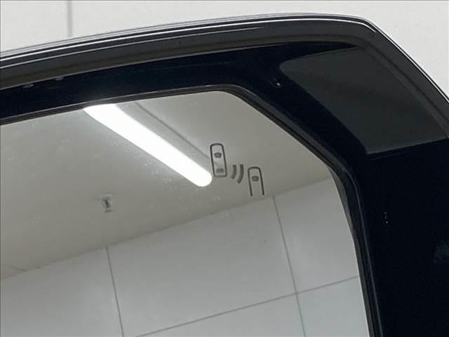 グランエース プレミアム 純正ナビ/全周囲モニター/両側電動スライドドア/シートヒーター/フリップダウンモニター/レーダークルーズコントロール/ブラインドスポットモニター/ETC/パワーシート/クリアランスソナー(8枚目)