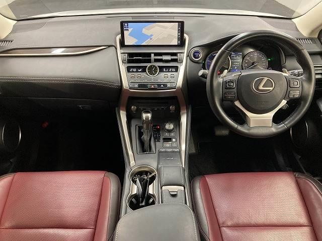 NX NX300h バージョンL レッドレザーシート/電動リアゲート/純正ナビ/100V電源/メモリー付パワーシート/シートヒーター/ベンチレーション/プリクラッシュセーフティー/レーダークルーズコントロール/3眼LED(2枚目)