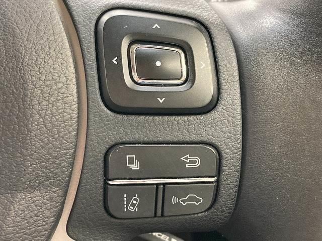 NX NX300h バージョンL レッドレザーシート/電動リアゲート/純正ナビ/100V電源/メモリー付パワーシート/シートヒーター/ベンチレーション/プリクラッシュセーフティー/レーダークルーズコントロール/3眼LED(7枚目)