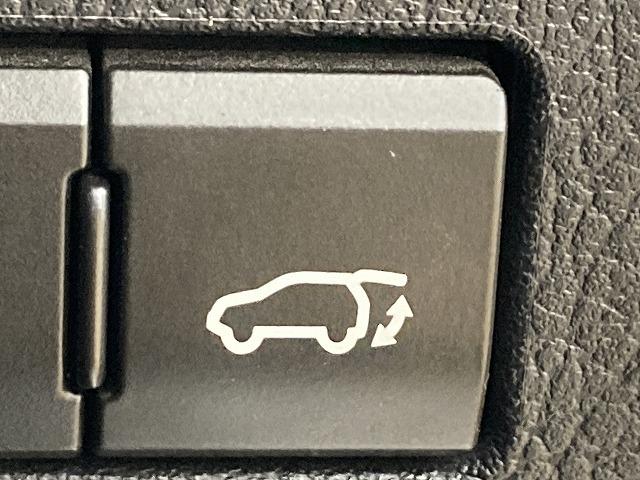 NX NX300h バージョンL レッドレザーシート/電動リアゲート/純正ナビ/100V電源/メモリー付パワーシート/シートヒーター/ベンチレーション/プリクラッシュセーフティー/レーダークルーズコントロール/3眼LED(46枚目)