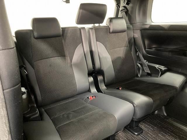 ヴェルファイア 2.5Z ゴールデンアイズ 後席モニター/CD/DVD再生/両側電動スライドドア/LEDヘッド/純正ナビ/セーフティーセンス/レーダークルーズコントロール/パワーバッグドア/LEDヘッド/フォグランプ/純正18インチアルミ(7枚目)