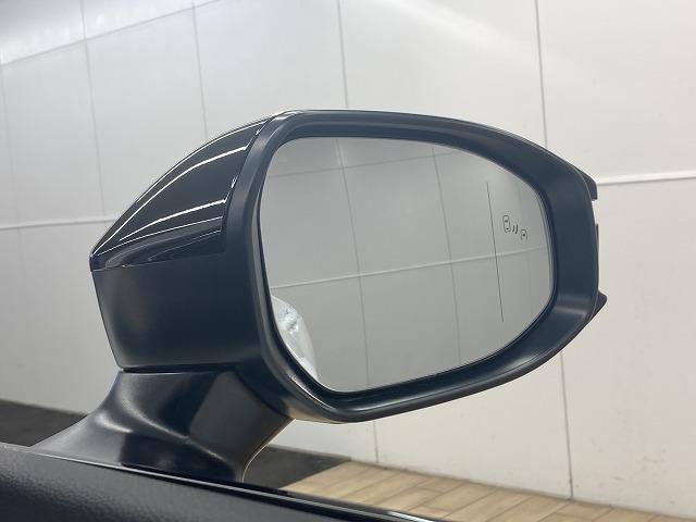 クラウンスポーツ Ｚ　１２型ナビ／フルモデリスタ／全周囲／黒革シート／ヘッドアップディスプレイ／パワーシート／シートヒーター／ベンチレーション／セーフティーセンス／レーダークルーズコントロール／ブラインドスポットモニター（69枚目）