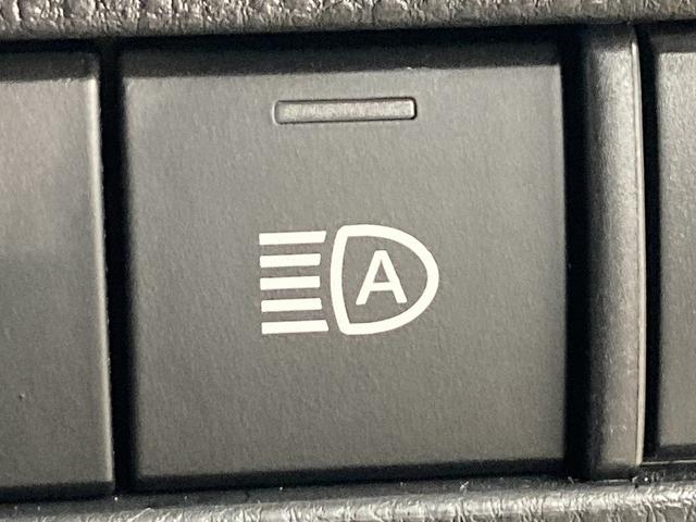 ハリアーハイブリッド Z レザーパッケージ 純正ナビ/全周囲カメラ/黒革/JBLサウンド/デジタルインナーミラー/セーフティーセンス/レーダークルーズコントロール/パワーバッグドア/シートヒーター/ベンチレーション/ブラインドスポットモニター(68枚目)