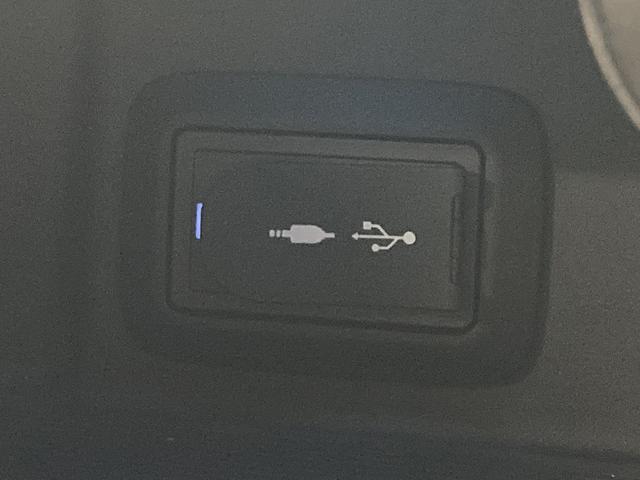 ハリアーハイブリッド Z レザーパッケージ 純正ナビ/全周囲カメラ/黒革/JBLサウンド/デジタルインナーミラー/セーフティーセンス/レーダークルーズコントロール/パワーバッグドア/シートヒーター/ベンチレーション/ブラインドスポットモニター(71枚目)