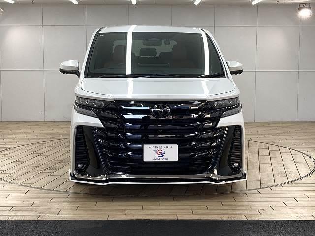 TOYOTA VELLFIRE HYBRID Z PREMIER