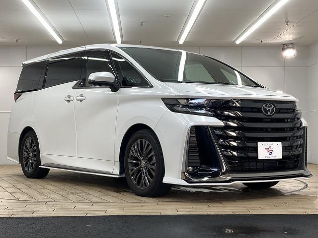 TOYOTA VELLFIRE HYBRID Z PREMIER