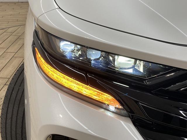 TOYOTA VELLFIRE HYBRID Z PREMIER