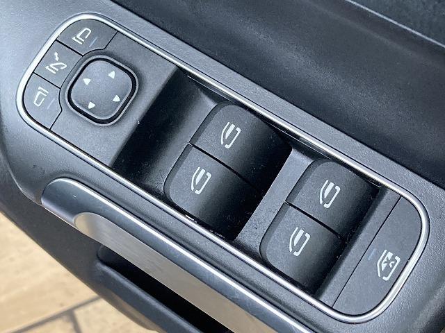 MERCEDES BENZ GLB GLB200D 4MATIC AMG LINE PACKAGE