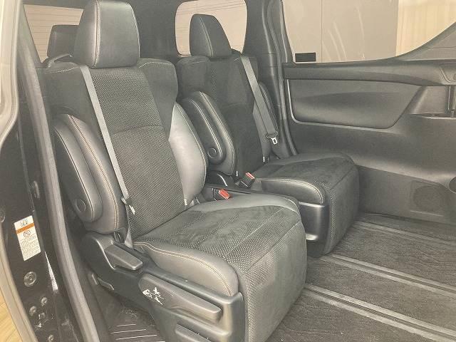TOYOTA VELLFIRE HYBRID Z GOLDEN EYES
