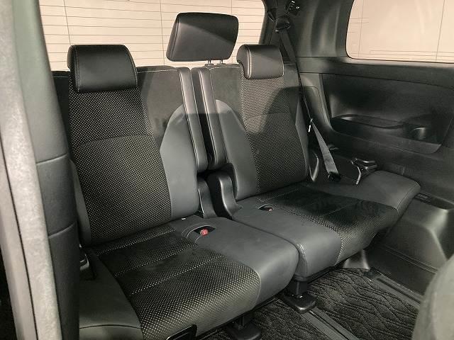 TOYOTA VELLFIRE HYBRID Z GOLDEN EYES