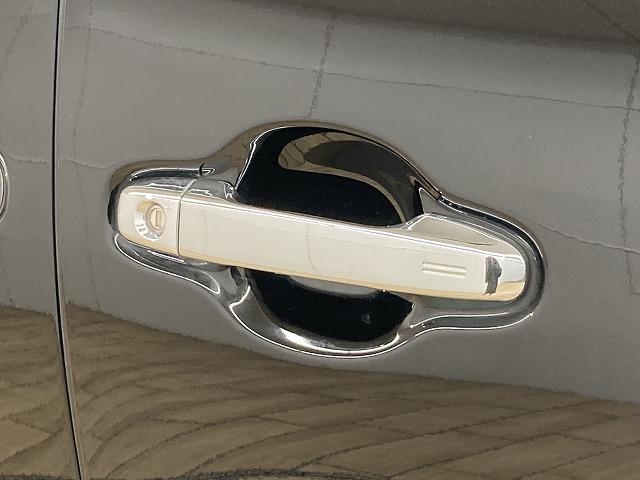 TOYOTA VELLFIRE HYBRID Z GOLDEN EYES