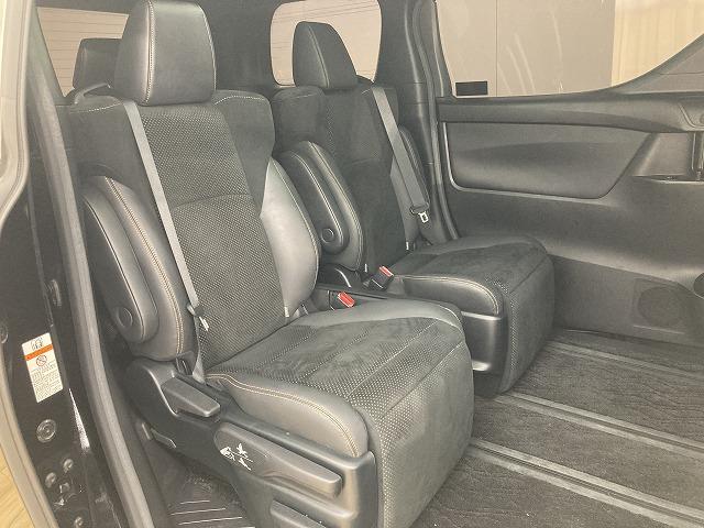 TOYOTA VELLFIRE HYBRID Z GOLDEN EYES
