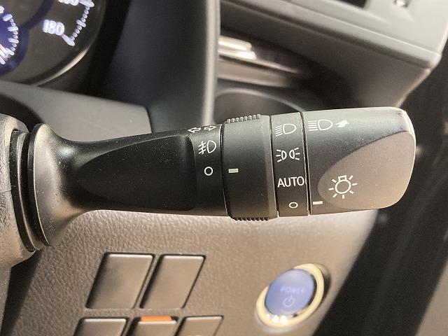 TOYOTA VELLFIRE HYBRID Z GOLDEN EYES