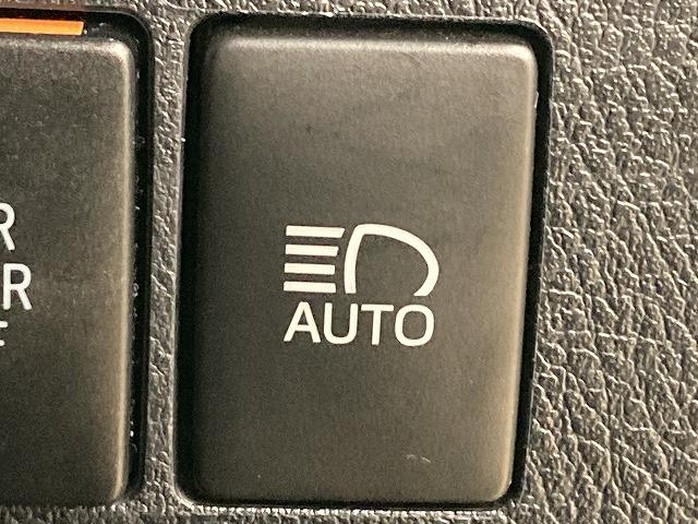 TOYOTA VELLFIRE HYBRID Z GOLDEN EYES