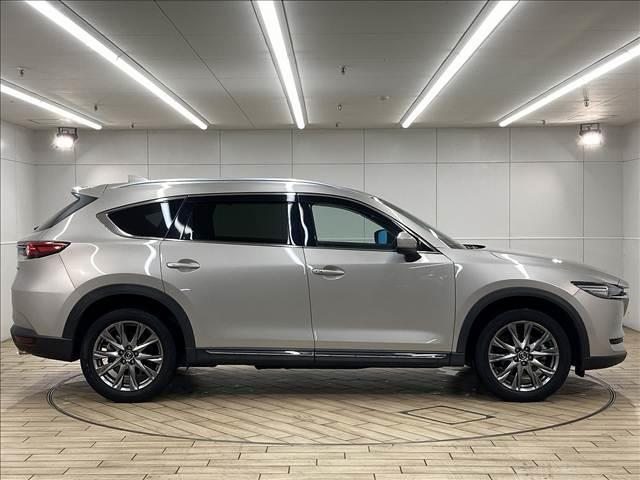 ＣＸ－８ ＸＤ　Ｌパッケージ　純正ナビ／全周囲カメラ／レーダークルーズコントロール／電動リアゲート／ブラックレザーシート／メモリー付パワーシート／シートヒーター／ベンチレーション／ＬＥＤヘッド／純正１９インチアルミホイール（17枚目）