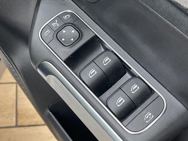 MERCEDES BENZ GLB GLB200D 4MATIC AMG LINE