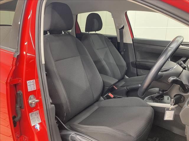 ポロ TSIコンフォートライン クルーズコントロール/純正ナビ/ETC/バックカメラ/アイドリングストップ/USB/オートエアコン/ステアリングリモコン/純正15インチアルミホイール(5枚目)