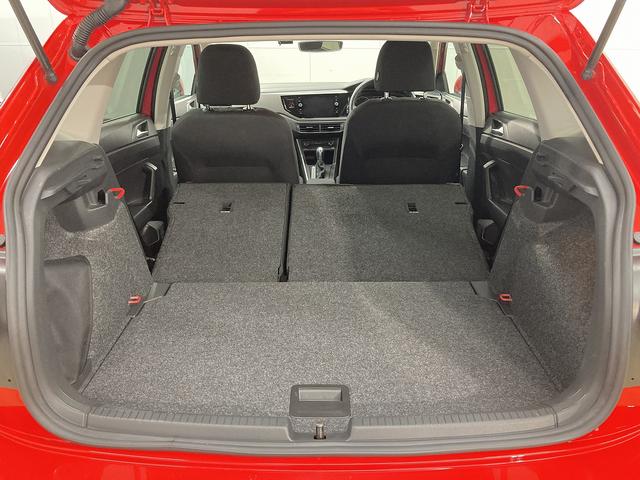 ポロ TSIコンフォートライン クルーズコントロール/純正ナビ/ETC/バックカメラ/アイドリングストップ/USB/オートエアコン/ステアリングリモコン/純正15インチアルミホイール(76枚目)