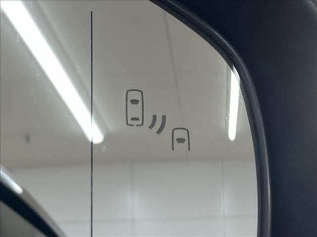 クラウンクロスオーバー Gアドバンスド・レザーパッケージ 純正ナビ/フルモデリスタ/全周囲カメラ/電動トランク/セーフティーセンス/レーダークルーズコントロール/ブラックレザーシート/シートヒーター/ベンチレーション/4眼LEDヘッド/ブラインドスポット(7枚目)