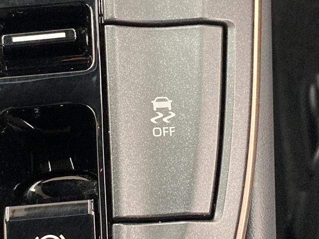 クラウンクロスオーバー Gアドバンスド・レザーパッケージ 純正ナビ/フルモデリスタ/全周囲カメラ/電動トランク/セーフティーセンス/レーダークルーズコントロール/ブラックレザーシート/シートヒーター/ベンチレーション/4眼LEDヘッド/ブラインドスポット(62枚目)