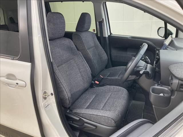 シエンタ Ｚ　７人乗り　純正ナビ／全周囲カメラ／レーダークルーズコントロール／両側電動スライドドア／ブラインドスポットモニター／ＥＴＣ／ＬＥＤヘッド／クリアランスソナー／シートヒーター／３列シート／スマートキー／（11枚目）