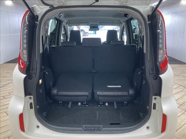 シエンタ Ｚ　７人乗り　純正ナビ／全周囲カメラ／レーダークルーズコントロール／両側電動スライドドア／ブラインドスポットモニター／ＥＴＣ／ＬＥＤヘッド／クリアランスソナー／シートヒーター／３列シート／スマートキー／（14枚目）