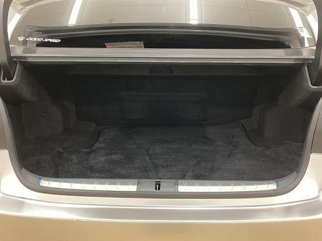 LS LS500h バージョンL アドバンスドドライブ 全周囲カメラ/サンルーフ/マークレビンソン/本革シート/オプションカラー/プリクラッシュセーフティー/レーダークルーズコントロール/デジタルインナーミラー/シートヒーター/ベンチレーション/3眼LED(13枚目)