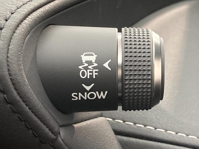 LS LS500h バージョンL アドバンスドドライブ 全周囲カメラ/サンルーフ/マークレビンソン/本革シート/オプションカラー/プリクラッシュセーフティー/レーダークルーズコントロール/デジタルインナーミラー/シートヒーター/ベンチレーション/3眼LED(40枚目)