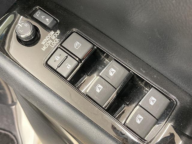 各種オートローンもご用意しております。頭金０円から審査可能。１２回から１２０回までお支払回数がお選び頂けます。中古車から新車すべてにご利用頂けます。お気軽にスタッフへご相談ください。