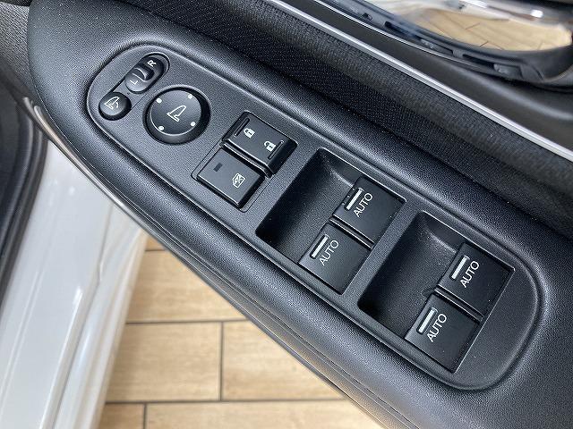 各種オートローンもご用意しております。頭金０円から審査可能。１２回から１２０回までお支払回数がお選び頂けます。中古車から新車すべてにご利用頂けます。お気軽にスタッフへご相談ください。